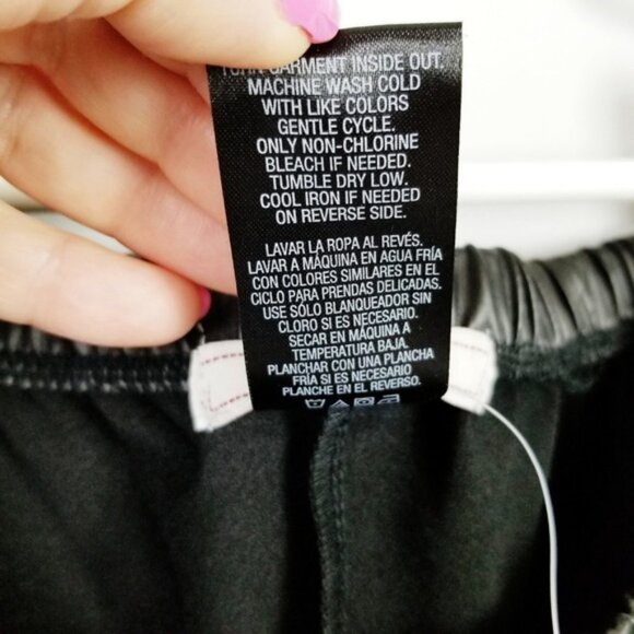 Adam Levine Skinny Faux Leather Pants Women's Medium Black Ribbed Design NEW - Picture 7 of 7